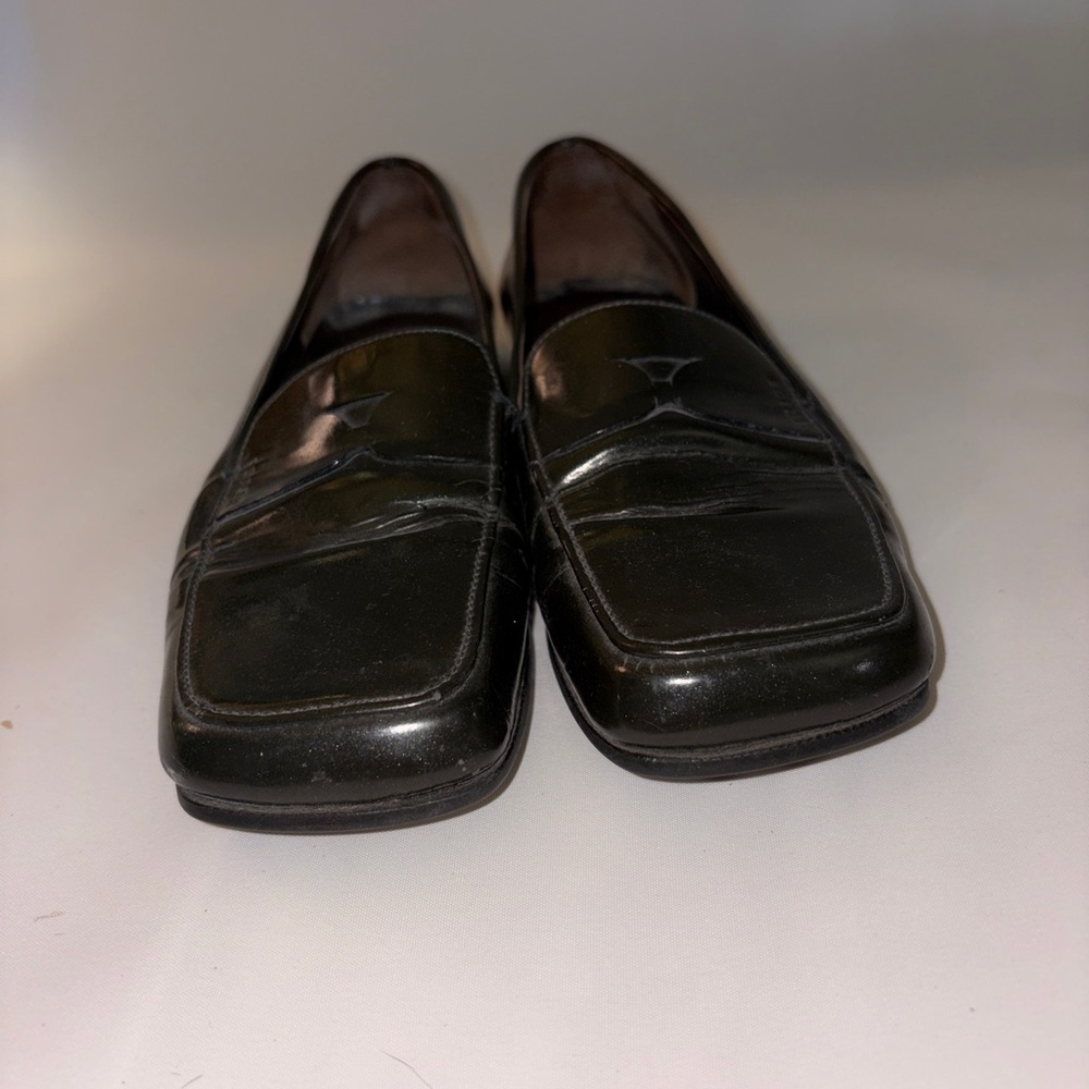 PRADA Black Women's Square-Toe Leather Loafers - Picture 5 of 7